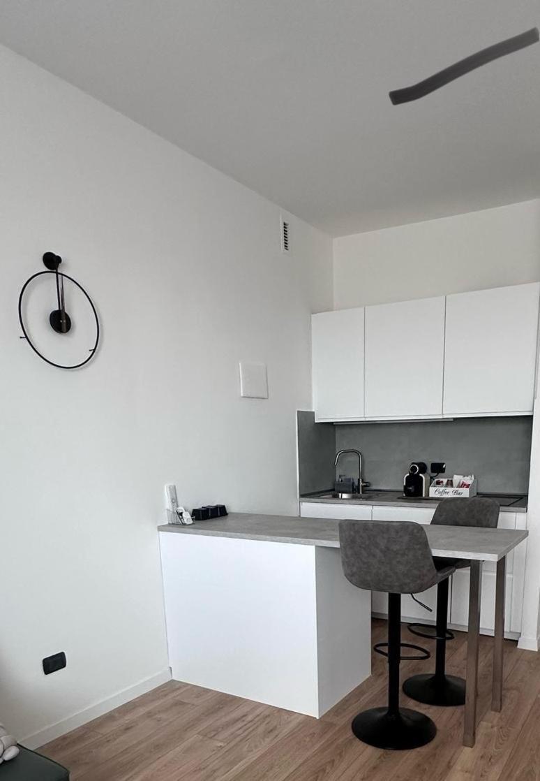 Aparthotel Monolocale Ovidio Milano Esterno foto